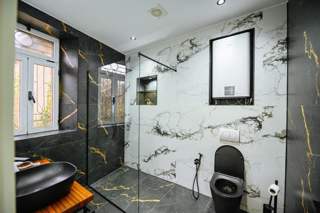 Mon Ami Boutique Hotel Shkodra Kültér fotó